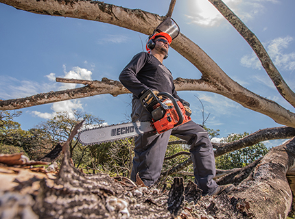 Maintaining Your Chainsaw in Hot Weather. Maintaining Your Chainsaw in Hot Weather.